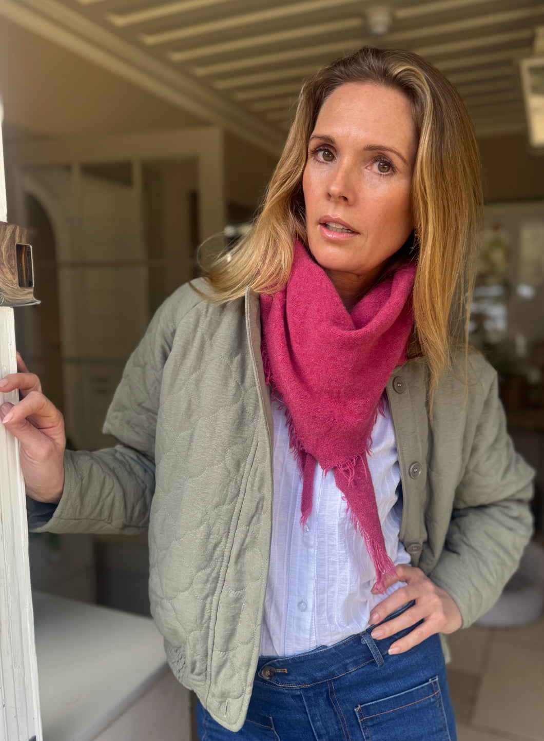 Raspberry Triangle Scarf – Lilou Collection