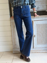 Stretch Bootcut Jeans