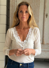 Long Sleeved Cashmere Mix Vest with Lace - Off White