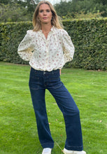 Wide Leg Blue Jeans