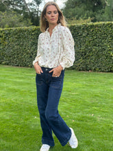 Wide Leg Blue Jeans