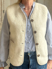 NEW IN! Martha Gilet Cream