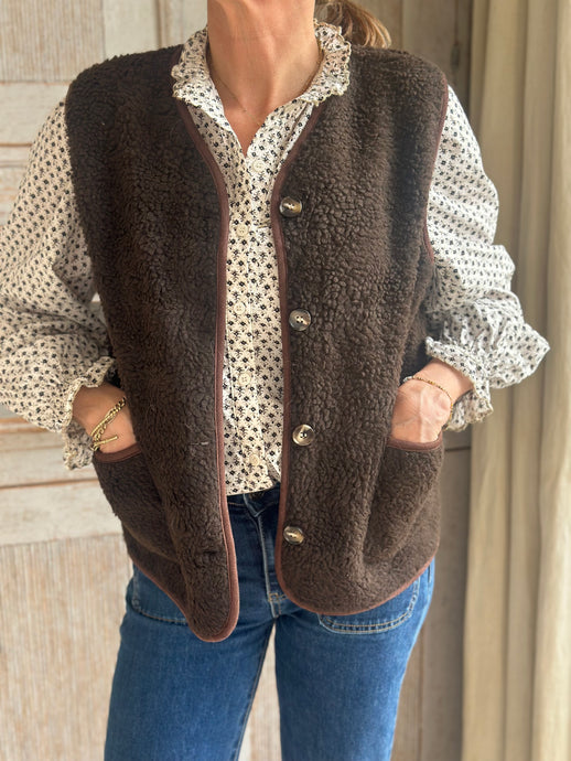 NEW IN! Martha Gilet Chocolate Brown